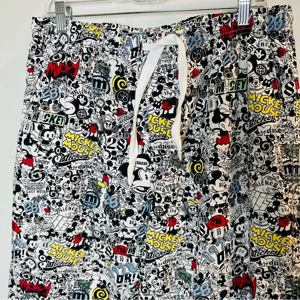 Disney Parks Official‎ Lounge Pants - Mickey Mouse Through The Years Size XL.C21 - Picture 2 of 12